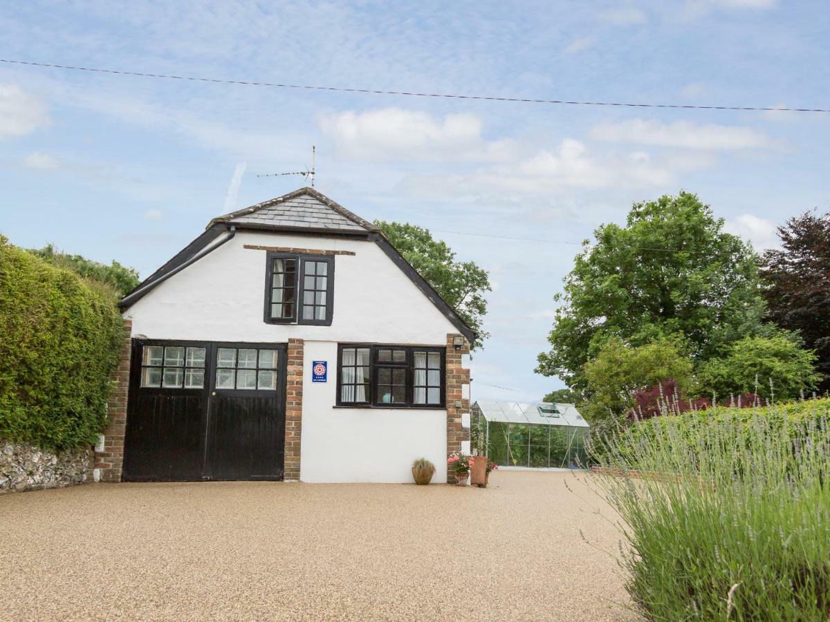 Little England Cottage Milborne Saint Andrew Экстерьер фото